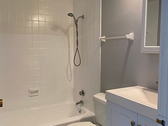 5th image of 9841 S Cicero Ave APT 3N