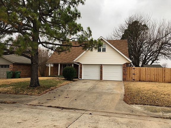 2nd image of 808 Miller Dr