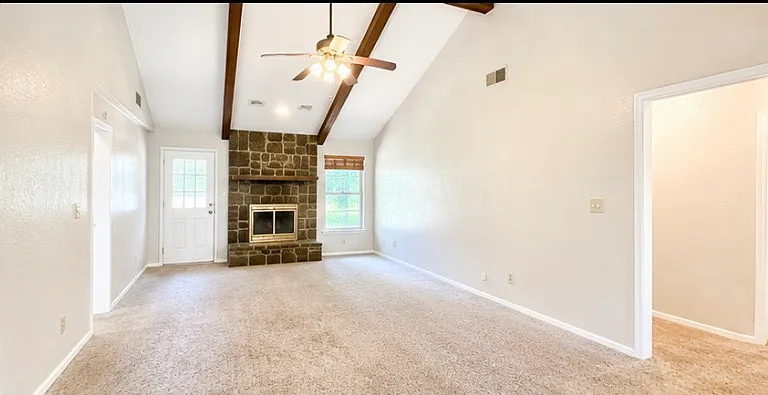 205 Fox Run Cir — Photo 14