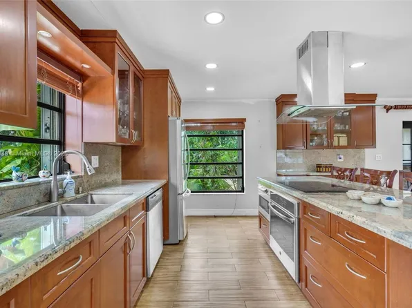 12845 SW 49th Ter, Miami, FL 33175