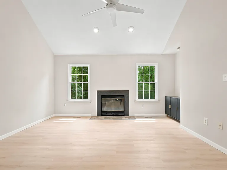 703 Porter Way W — Photo 13