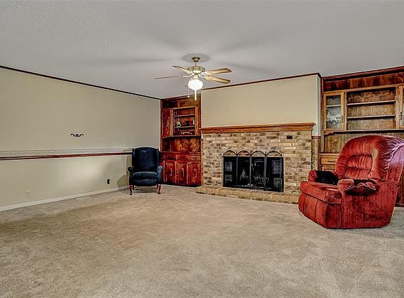 5th image of 13 Haven Cir