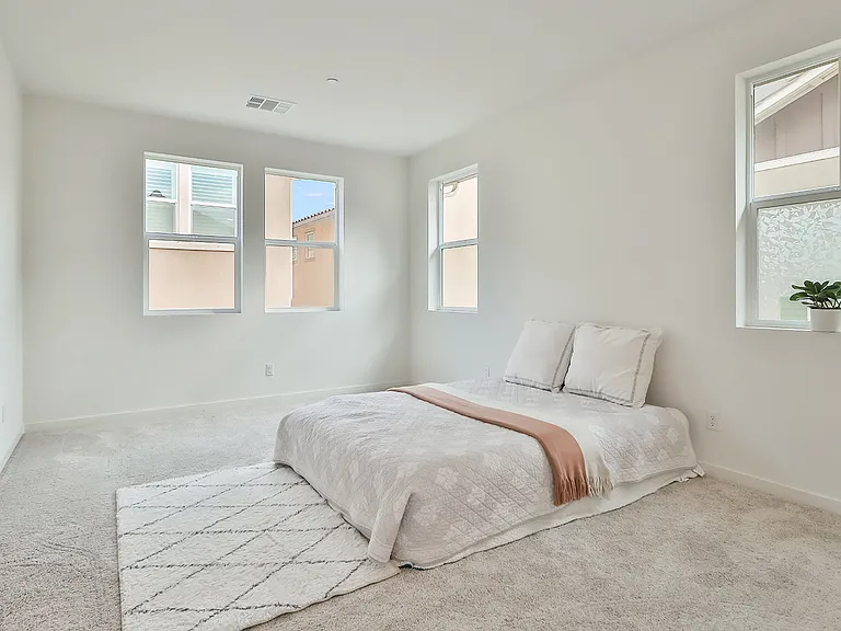 3092 Acebo Dr — Photo 16