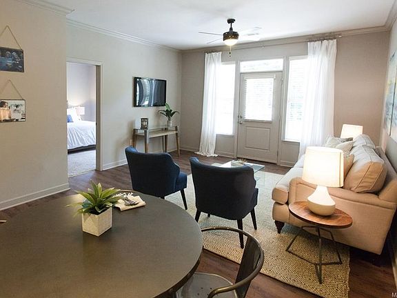 3rd image of 2727 Boultier St APT 102