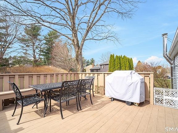 2nd image of 3 Blue Bird Road