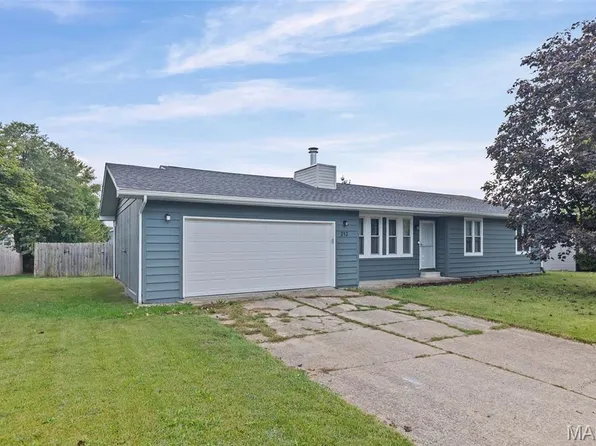 212 Red Bird St, Troy, IL 62294