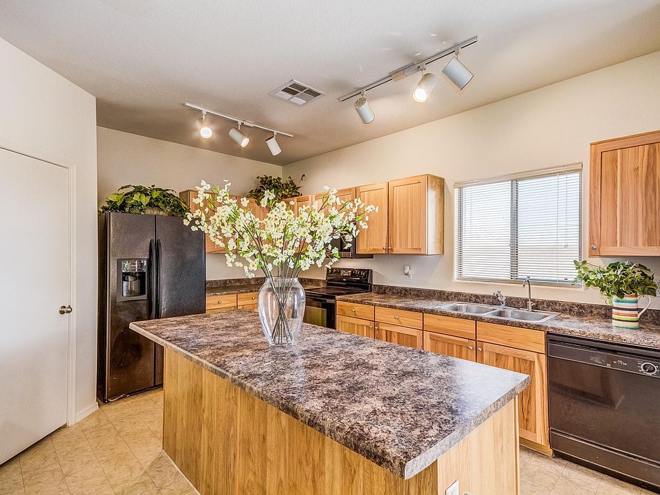 1st image of 35634 W Costa Blanca Dr