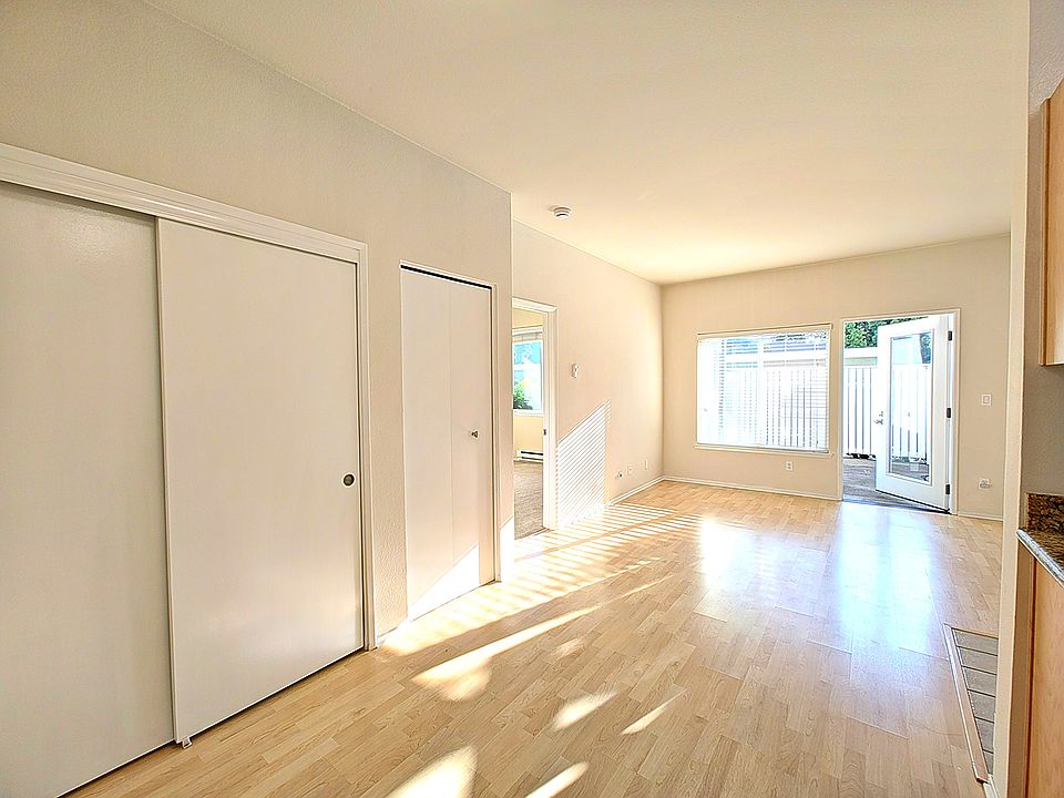 Dinning towards living room, afternoon