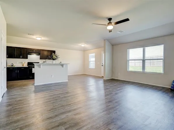 609 Audrey Dr, Tuttle, OK 73089