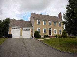 6 McKensie Ln, Fairhaven, MA 02719