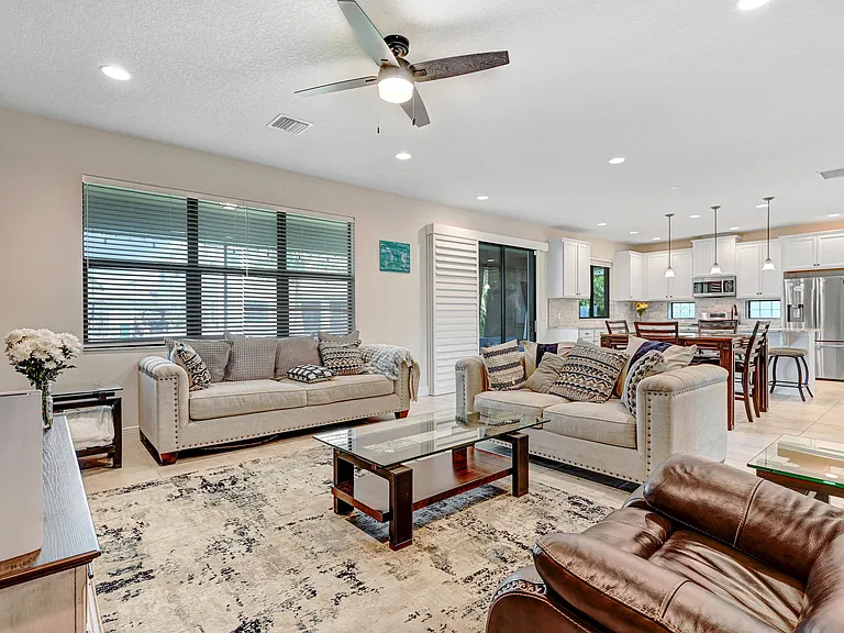 8212 Paragrass Ave — Photo 7