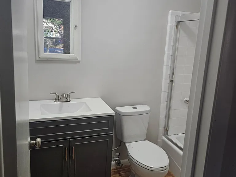 119 Albemarle Dr — Photo 7