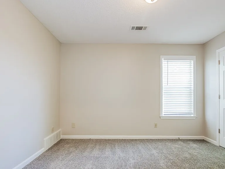 2362 Oak Springs Dr — Photo 12