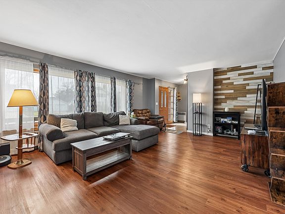 3rd image of 1125 3rd St