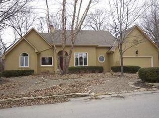 5243 Bluff Vw, Kansas City, MO 64152