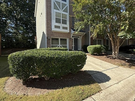 2nd image of 310 Linden Park Ln #1