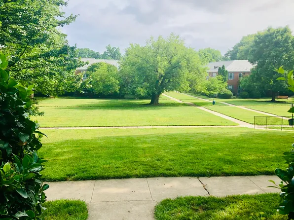 6 Auburn Ct APT D, Alexandria, VA 22305