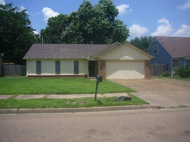 1st image of 4308 Bennett Wood Dr