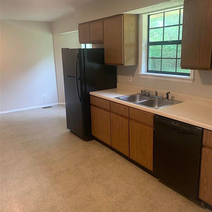 2nd image of 329 Cherry Ln