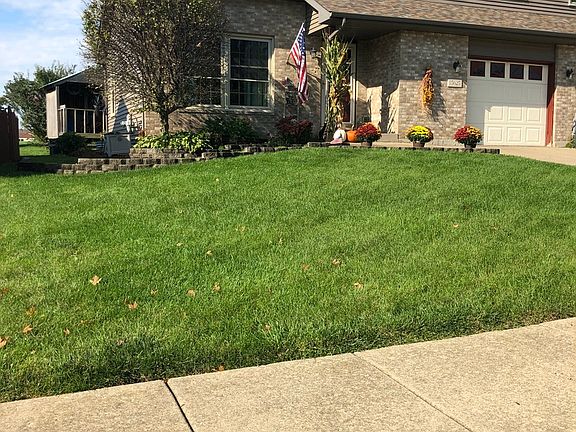 3rd image of 15625 W Waterford Ln