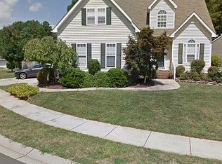605 Creek Haven Dr, Holly Springs, NC 27540