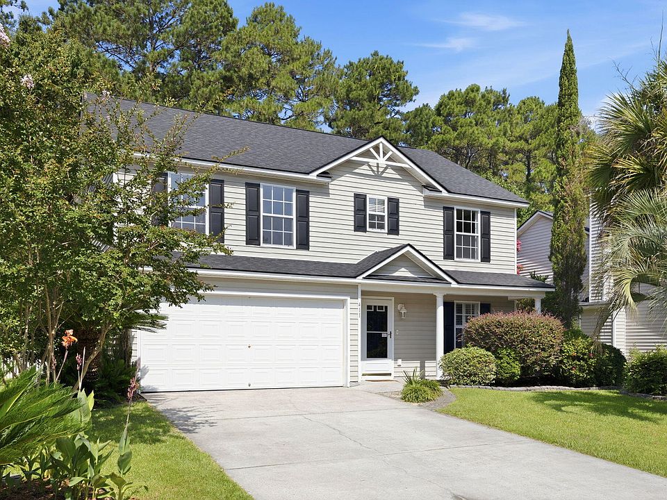 1st image of 411 Aberdeen Cir