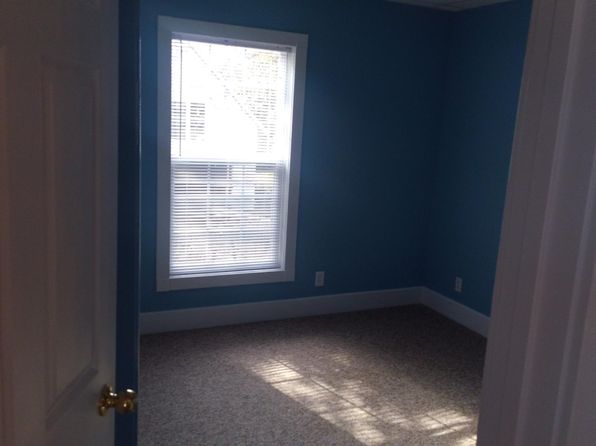 113 Laurel St W APT 4