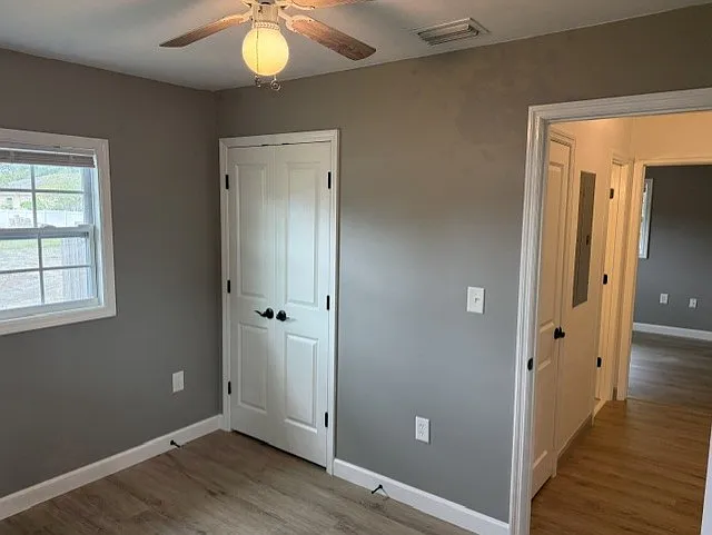 1360 Marshall Dr — Photo 15