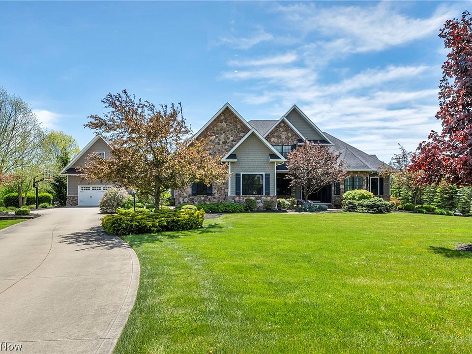 1st image of 2955 Sutton Ln