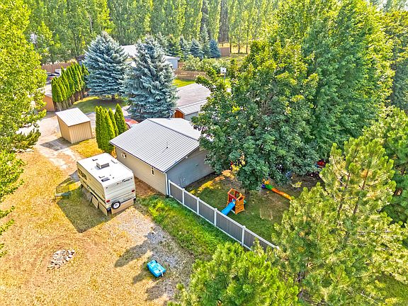5th image of 300 Jay Hawk Ln