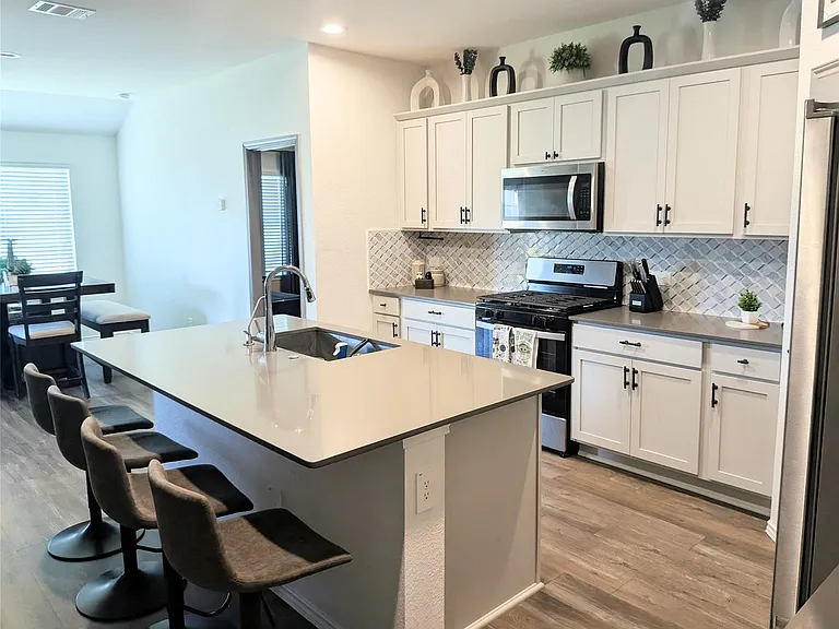 4988 Blue Beetle Ridge Dr — Photo 6