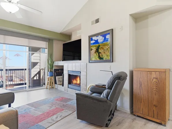 2133 Krisron Rd #E302, Fort Collins, CO 80525