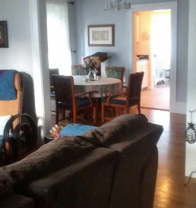1st image of 406 N Franklin St