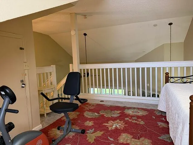 4408 Fairway Dr N — Photo 26