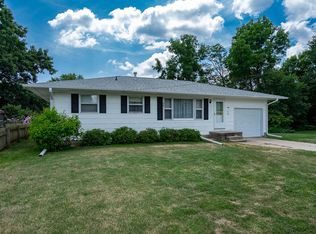 108 Warfield St, Muscatine, IA 52761