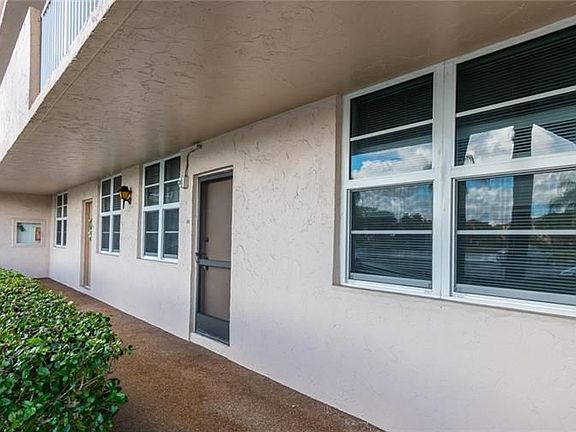 2nd image of 250 Jacaranda Dr APT 104