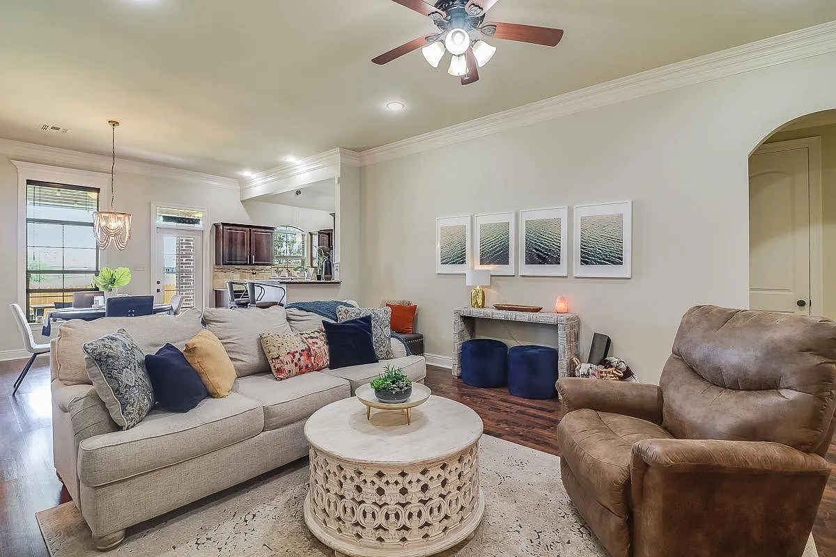 3 bed, 1484 sqft, $1,800 — Photo 3