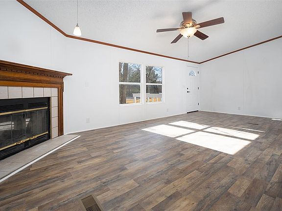 3rd image of 20401 Misty Glen Dr