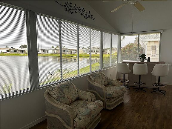 4th image of 502 Amberjack Dr
