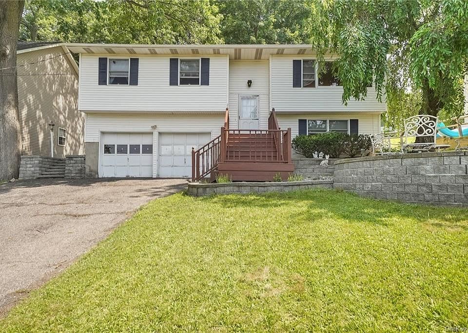 1st image of 24 Alder Dr