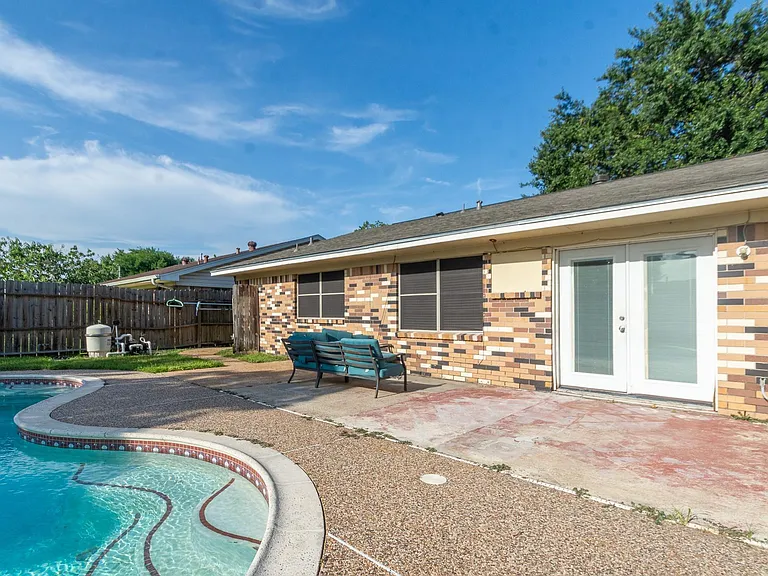 4210 Cork Ln — Photo 28