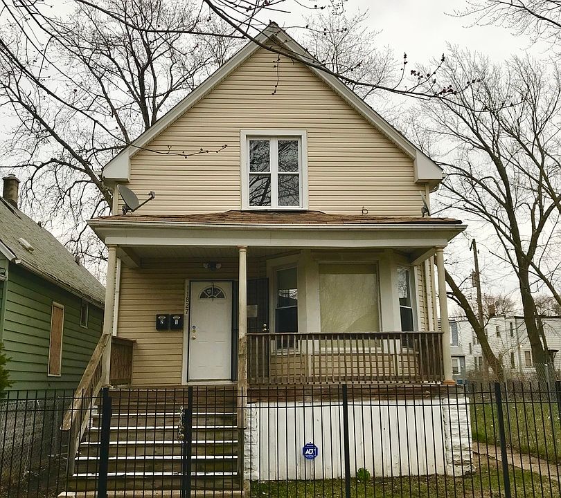 1st image of 11827 S La Salle St