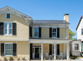 619 Zachary Taylor Hwy, Flint Hill, VA 22627