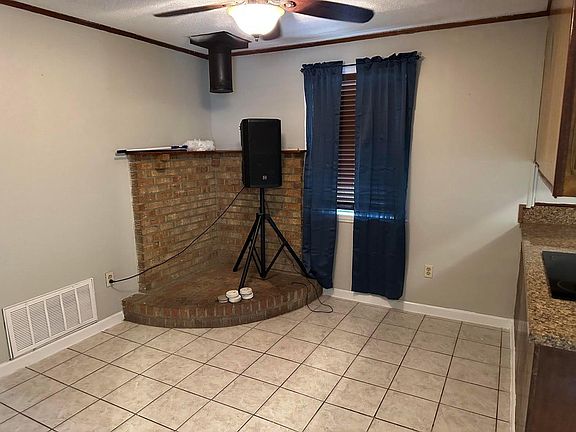 5th image of 226 Barshay Dr