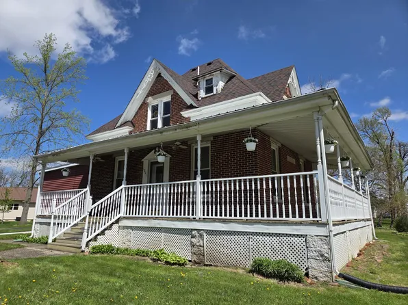 1201 Lincoln St, Lowell, IN 46356