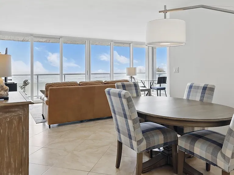 3554 Ocean Drive 703S #504N — Photo 3