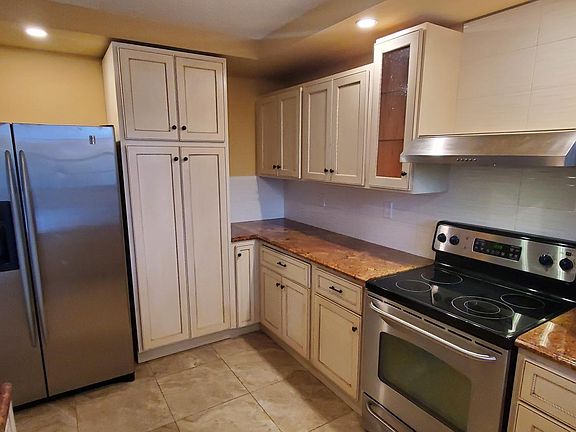 4th image of 8103 SW 23rd Ct
