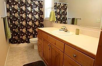 2nd image of 4903 Wymosa St