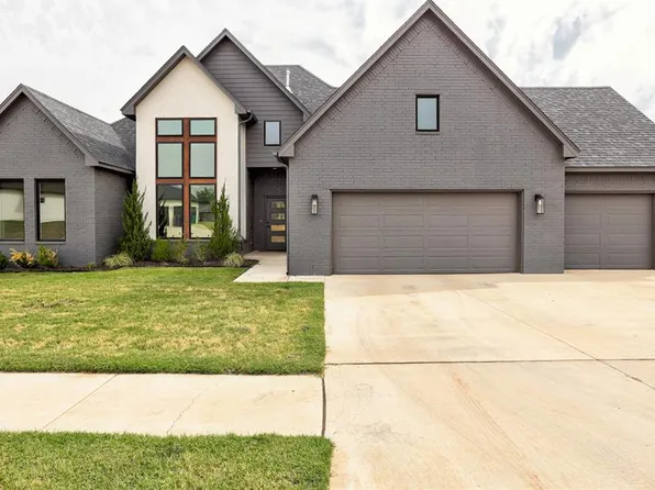 10612 Blue Creek Dr, Yukon, OK 73099