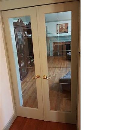 4th image of 2411 W Broadway